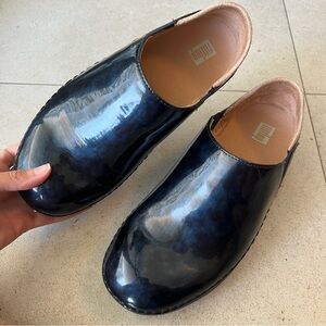 FitFlop Superloafer Shoes Women's 6 Blue Metallic Patent Leather Comfort Clogs